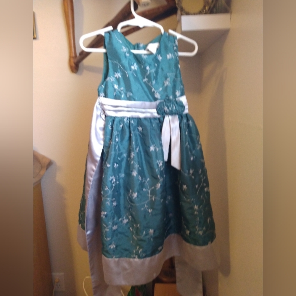 Elegant Green and Silver Kids Dress